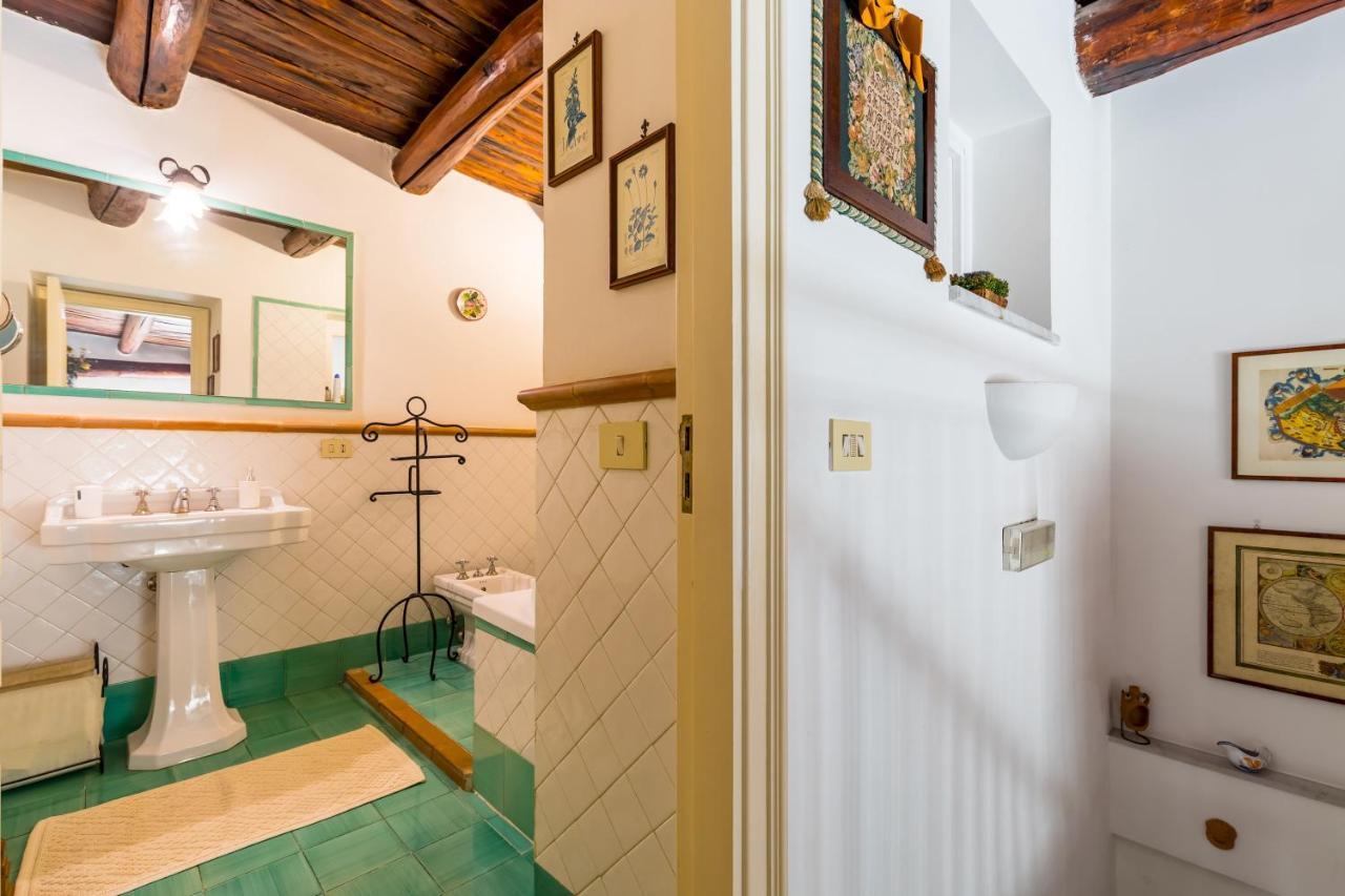 Residenza Capano Charming House By Napoliapartments Nápoles Exterior foto