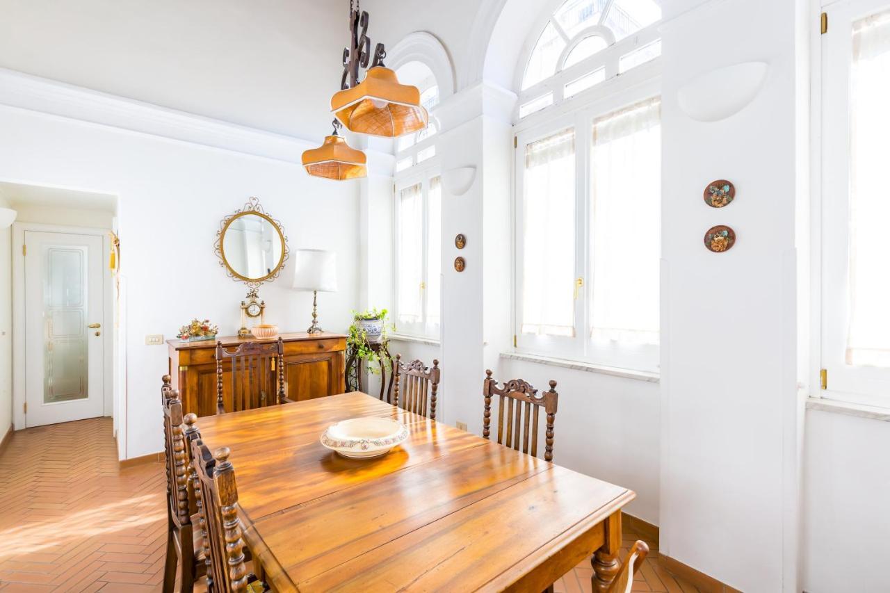 Residenza Capano Charming House By Napoliapartments Nápoles Exterior foto