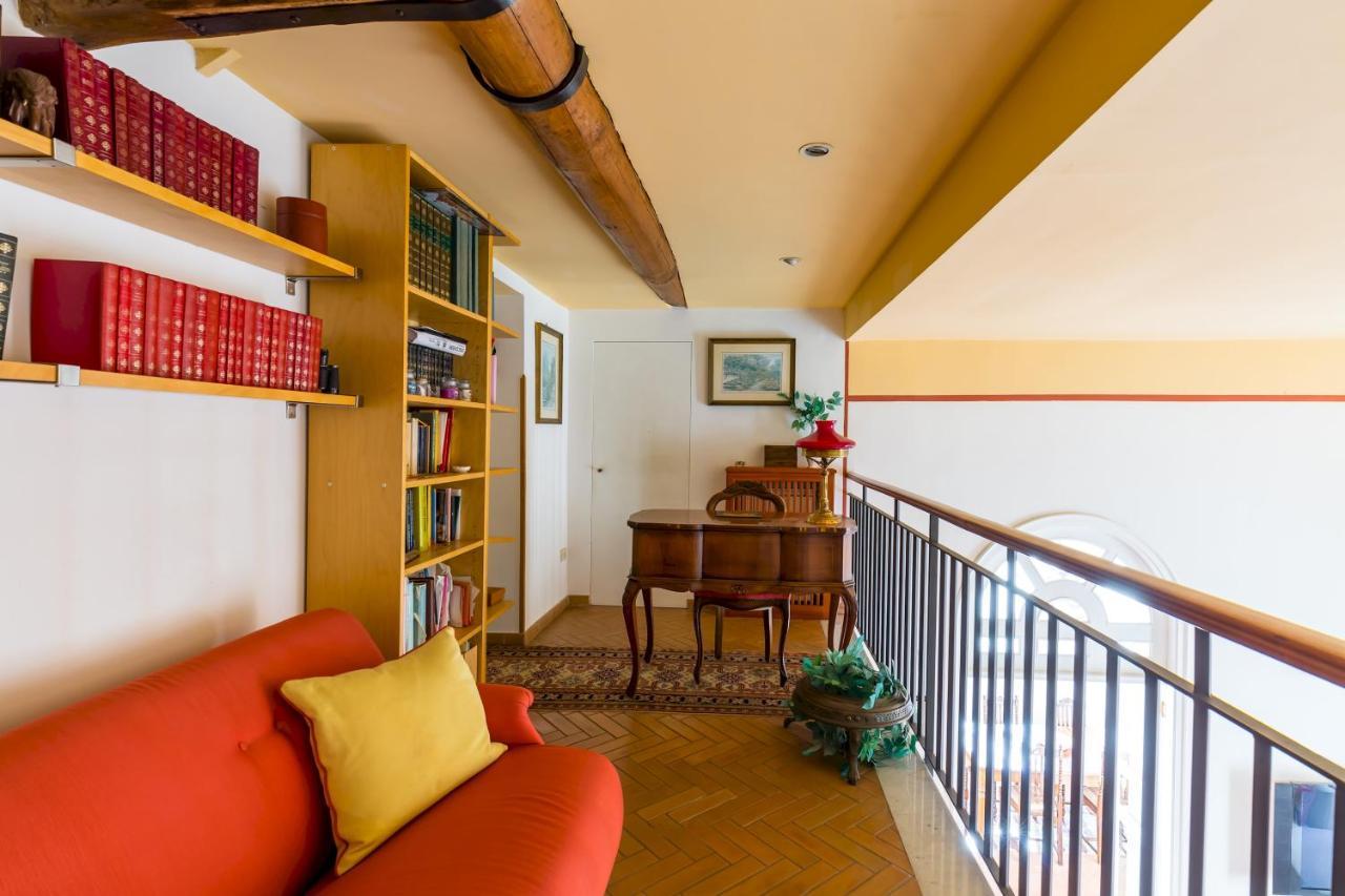 Residenza Capano Charming House By Napoliapartments Nápoles Exterior foto
